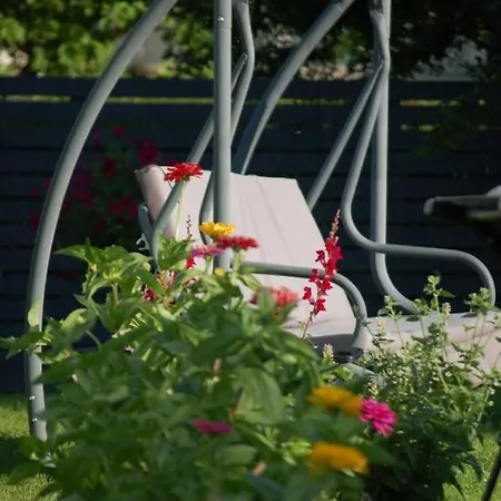 By The Sea Apartment Tuja
